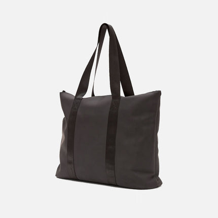 Tote bag water resistant